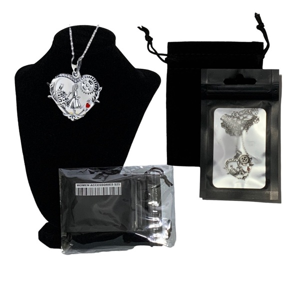 Alice In Wonderland Necklace Pendant and Chain Women’s Silver Tone Red Heart - Picture 10 of 16
